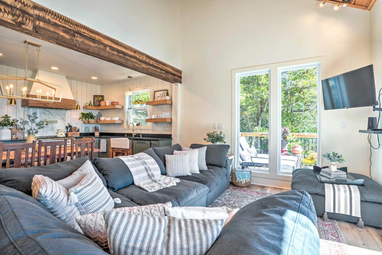 Villa Colorful Golden Getaway With Panoramic Views! Extérieur photo